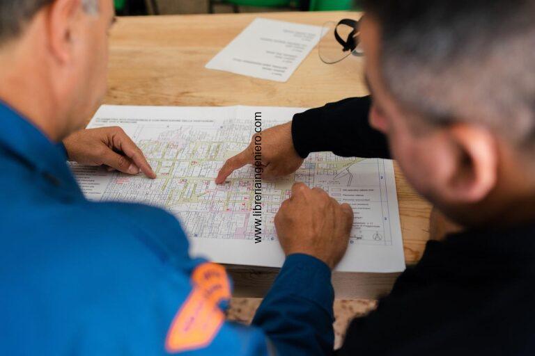 ingenieros civiles planificando